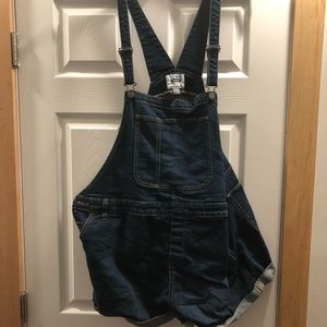Old navy overall shorts